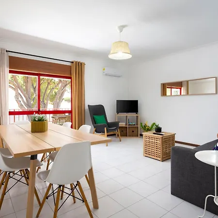 Dinis - Apartamento